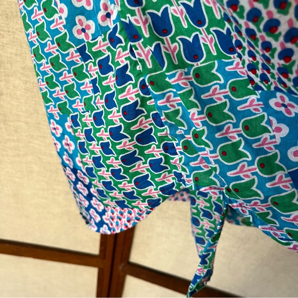 Talbots Classic Cotton Button Front Shirt Retro Multi Floral Tulip Print Top - Picture 6 of 10